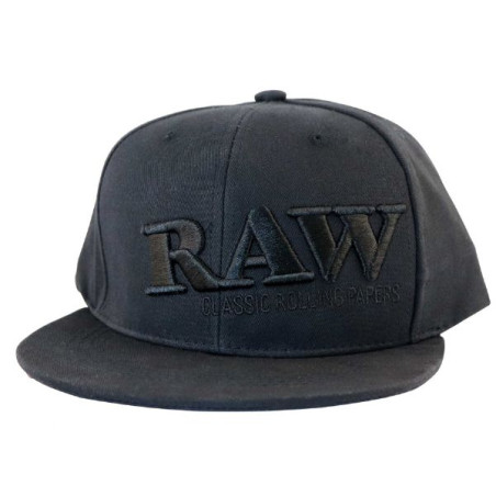Sort RAW Flat Cap Snapback med flad skygge og sort logo